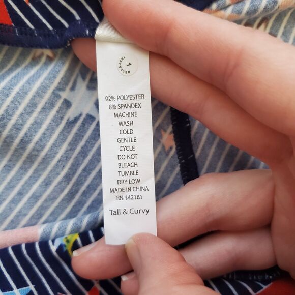 NEW LuLaRoe Navy Star Leggings - Picture 8 of 9